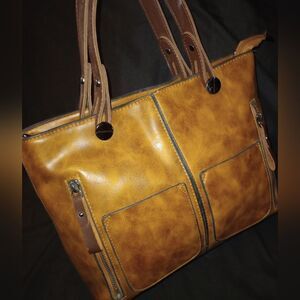 NWOT tan leather purse